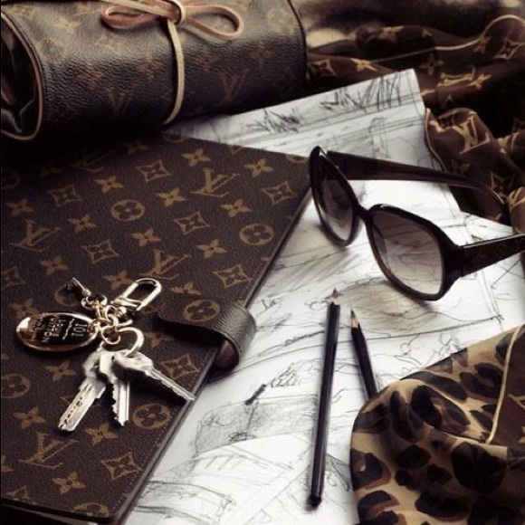 Meet your Posher, Amanda - Picture 1 of 1